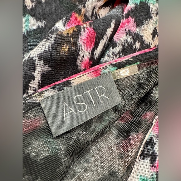 ASTR Floral Hi Low Midi Halter Dress Medium - Picture 6 of 10